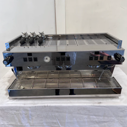 La Marzocco Linea Classic 3 Group (Certified Used | Fully Refurbished)