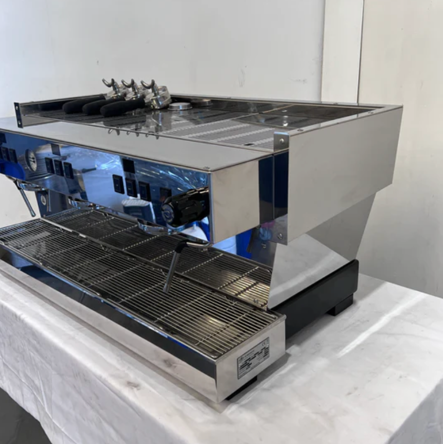 La Marzocco Linea Classic 3 Group (Certified Used | Fully Refurbished)