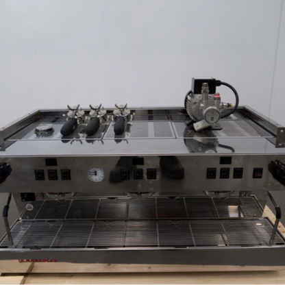 La Marzocco Linea Classic S 3 Group (Certified Used | Fully Refurbished)
